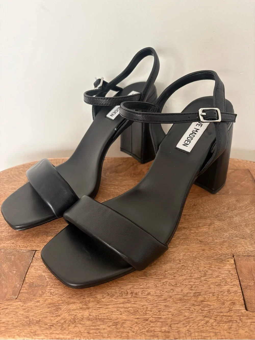 Steve Madden Mareena Black Block Heel Sandals Size 8